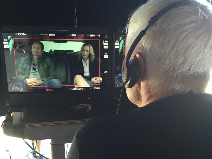 X-Files Begins Shooting In Vancouver and the Internet Goes Crazy – As It Should!