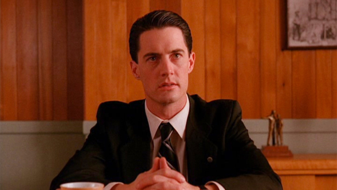 NOOOOO! Twins Peaks Revival Won’t Premiere Until 2017!