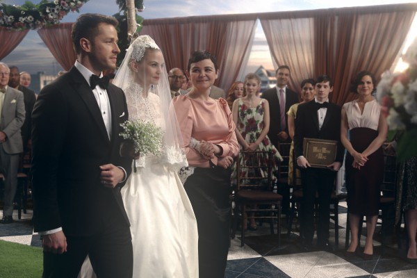 Special Musical Swan and Hook Wedding on the Next ONCE UPON A TIME “The Song in Your Heart”