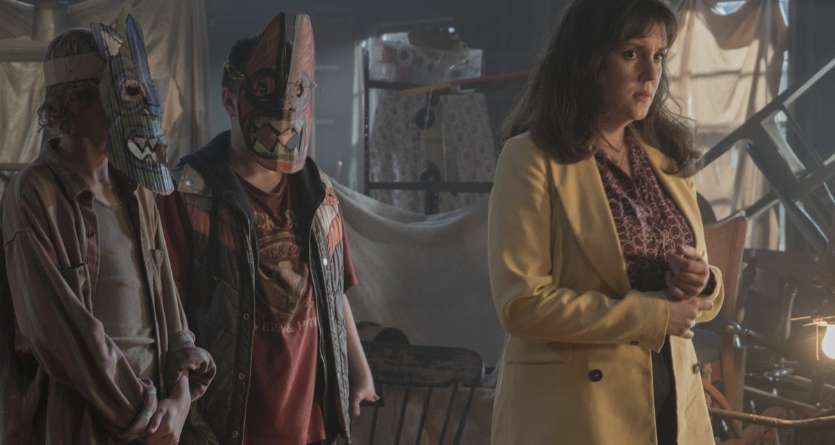 CASTLE ROCK Recap: (S01E03) Local Color