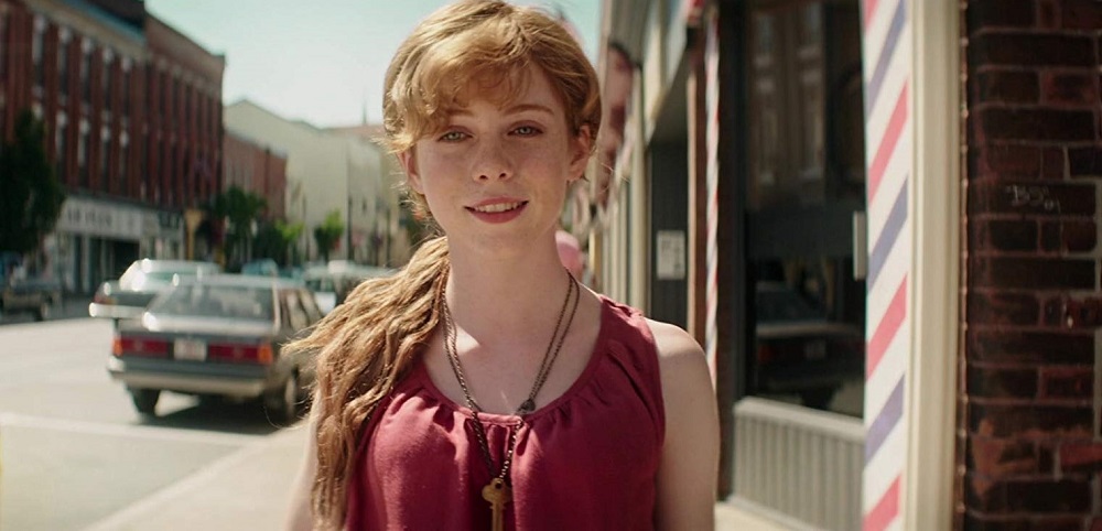 Sophia Lillis plays Beverly Marsh in It (2017)