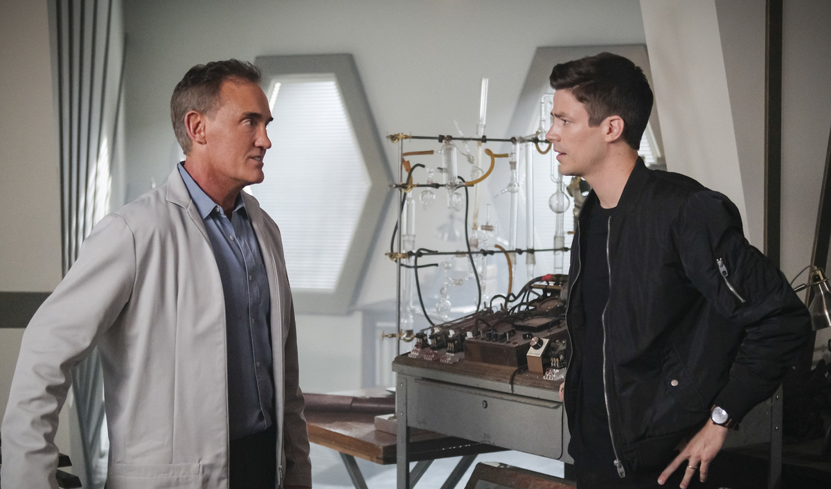 Barry Time travels to stop the crisis in the Arrowverse