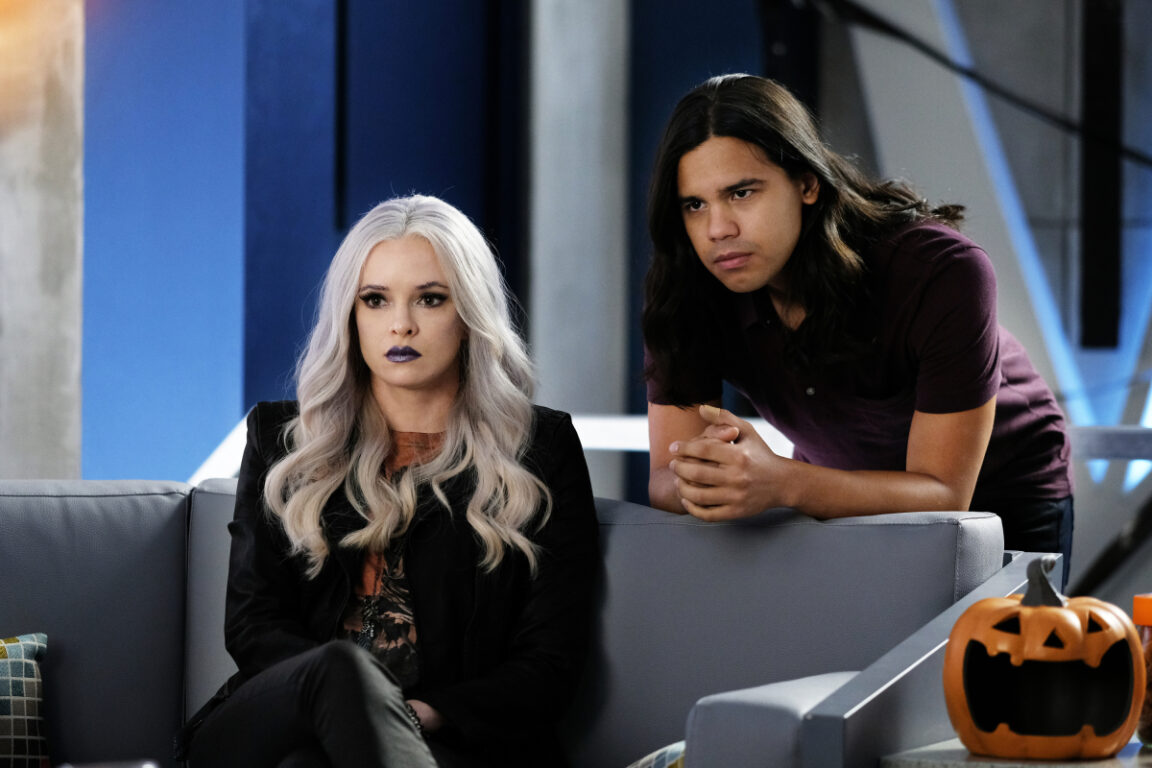 Frost and Cisco cope with the news of Barry's fate on The Flash