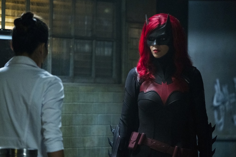 Arrowverse's Batwoman turns to her step sister for help