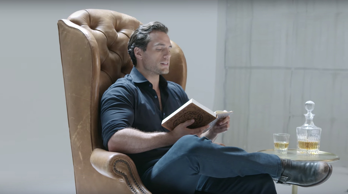 henry cavil reads the witcher