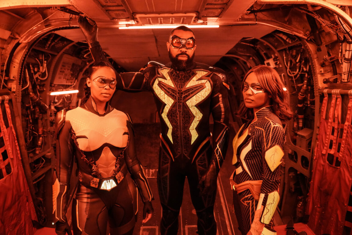 The Arrowverse hero Black Lightning and team go on a rescue mission