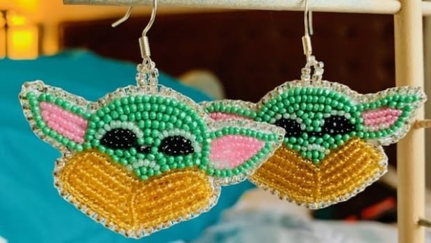 Star Wars - Baby Yoda beading earrings