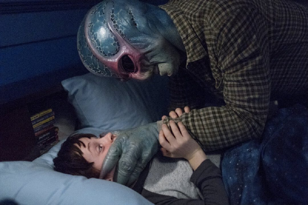 RESIDENT ALIEN Series Premiere Recap: (S01E01) Pilot