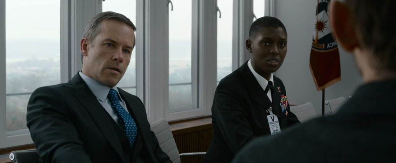 Guy Pearce, Jodie Turner-Smith in Without Remorse
