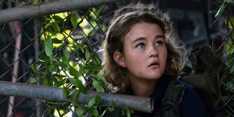 Still of Millicent Simmonds in horror movie A Quiet Place.