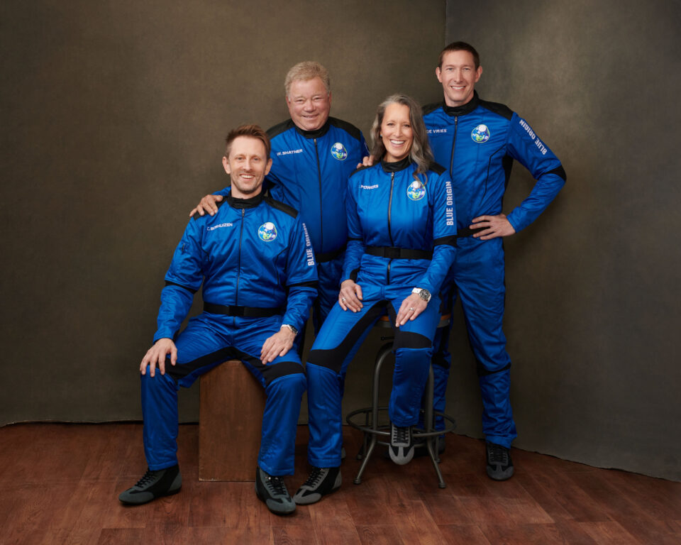 New Shepard’s NS18 Crew: Dr. Chris Boshuizen, William Shatner, Audrey Powers, Glen-de-Vries | Credit: Blue Origin