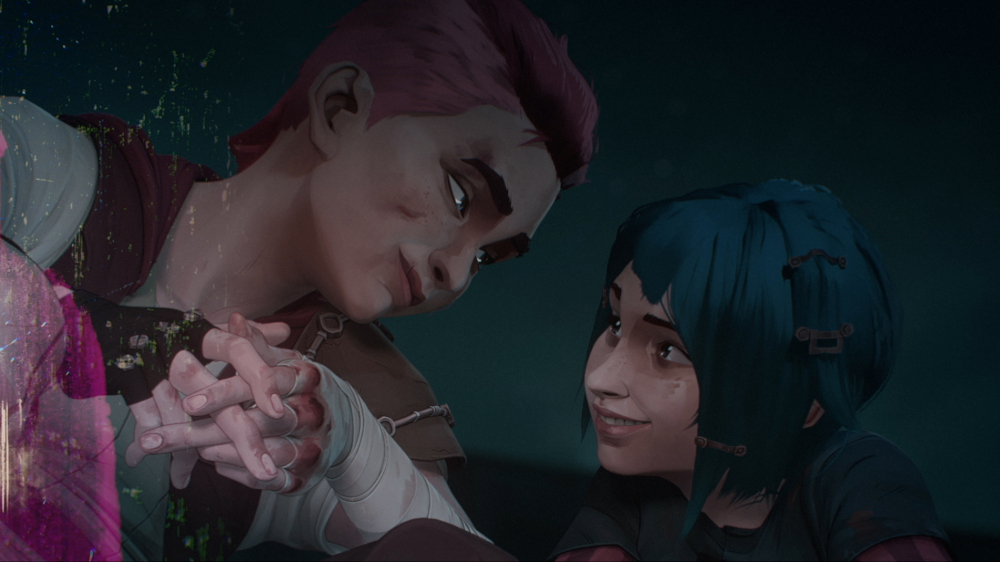 ARCANE (L to R) : HAILEE STEINFELD as VI, ELLA PURNELL as JINX in ARCANE Cr. NETFLIX © 2021