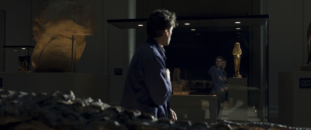 Oscar Isaac in Marvel's Moon Knight Season 1 Episode 1 The Goldfish Problem