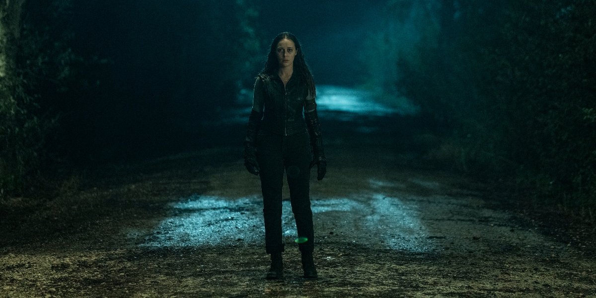 Alicia searches for allies on Fear the Walking Dead