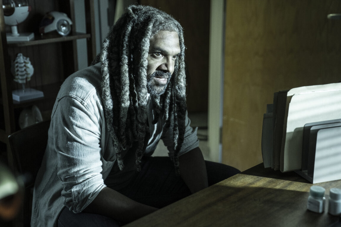 Ezekiel seeks medical help for a friend on The Walking Dead