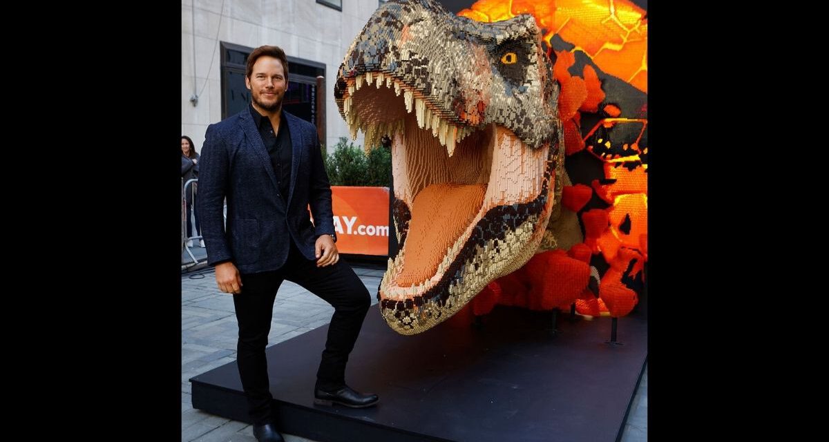 Chris Pratt Unveils Massive LEGO T-Rex for JURASSIC WORLD DOMINION Promotion