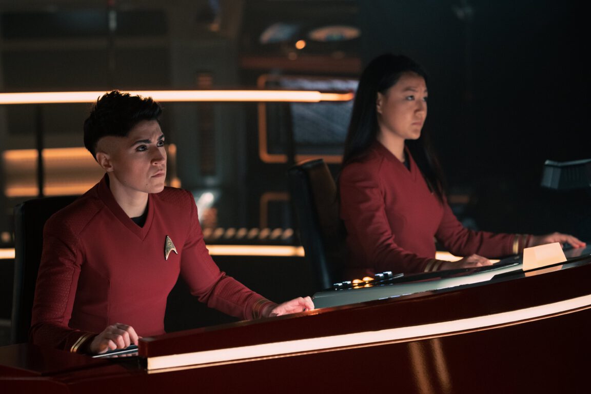 Ortegas (Melissa Navia) and Mitchell (Rong Fu) on the bridge of the future Enterprise on Star Trek: Strange New Worlds.
