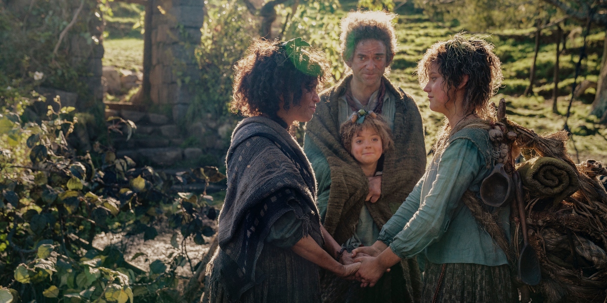 Nori says goodbye to her family on The Lord of the Rings: The Rings of Power