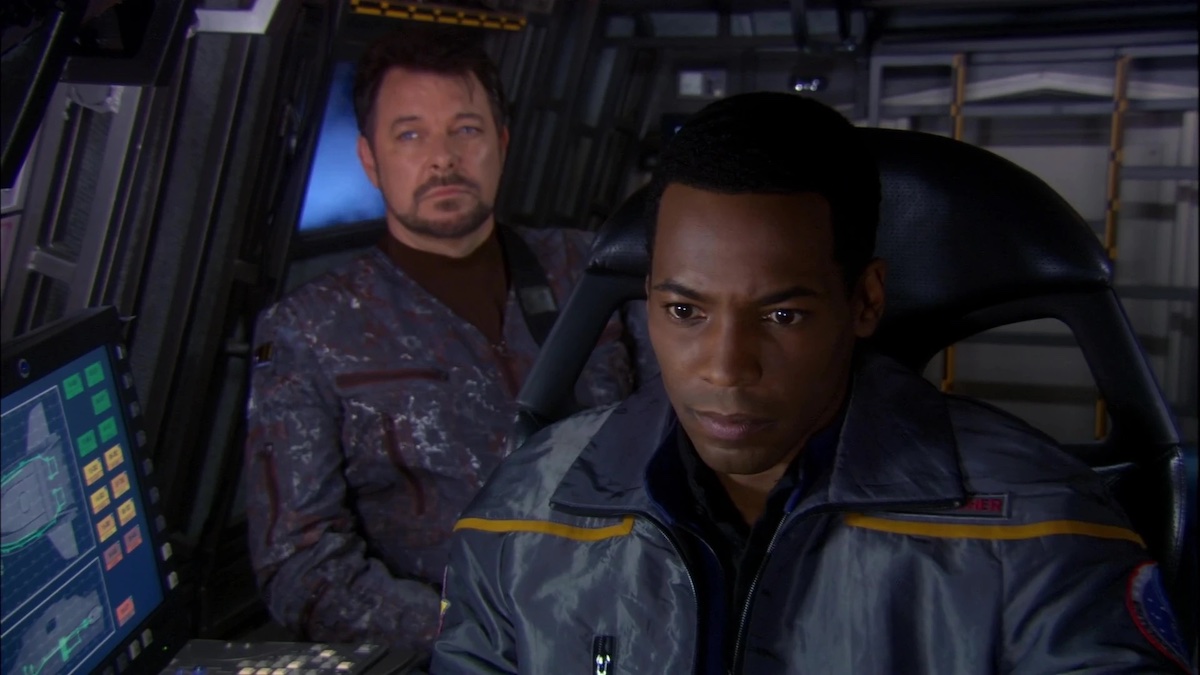 Riker (Jonathan Frakes) and Mayweather (Anthony Montgomery) on Star Trek: Enterprise.