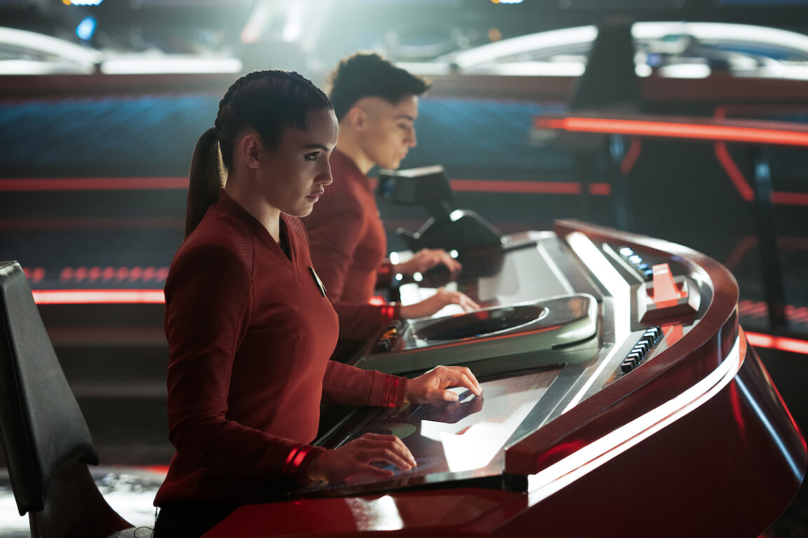 Christina Chong as La'an and Melissa Navia as Ortegas on the bridge of Pike's Enterprise.