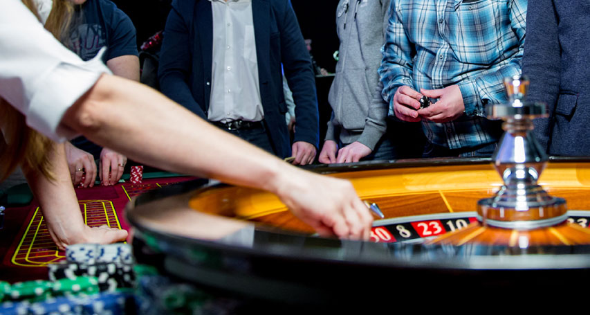 The Advantages of Playing Live Dealer Games at Online Casinos