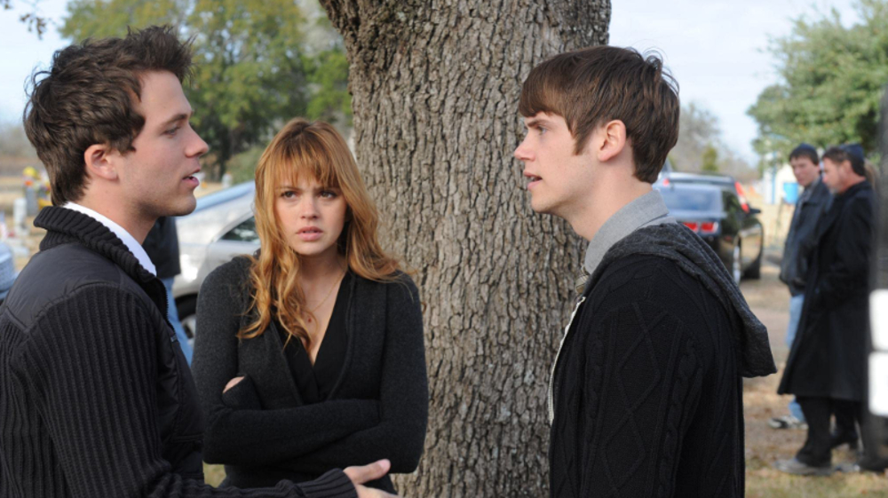 Aimee Teegarden, Stephen Ford and Tony Oller in Beneath the Darkness.