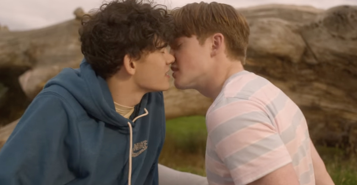 Nick (Kit Connor) and Charlie (Joe Locke) kiss in the trailer for Heartstopper season 2.