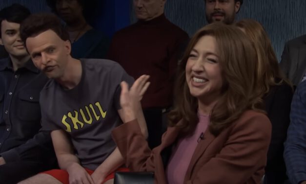 SNL’s Beavis and Butt-Head Sketch With Ryan Gosling Was a Writer’s ‘White Whale’ and Heidi Gardner’s Undoing