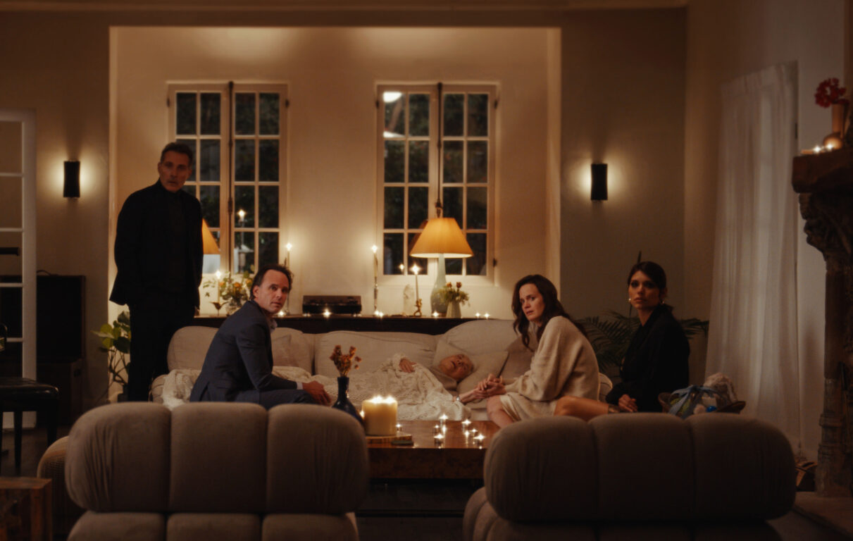 Rufus Sewell (Gerald), Walton Goggins (Sammy), Elizabeth Reaser (Rose) and Eva De Dominici (Della) in THE UNINVITED. Courtesy of Foton Pictures